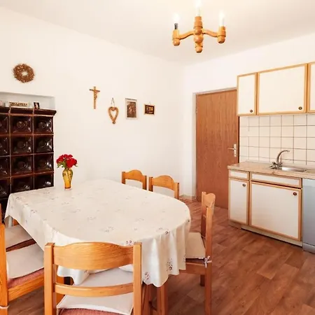 Boris - 30 M From Beach *