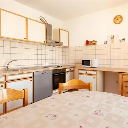 Boris - 30 M From Beach Apartament
